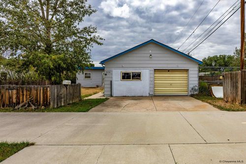 324 S Colorado Ave, Laramie, WY, 82070-6314 | Card Image
