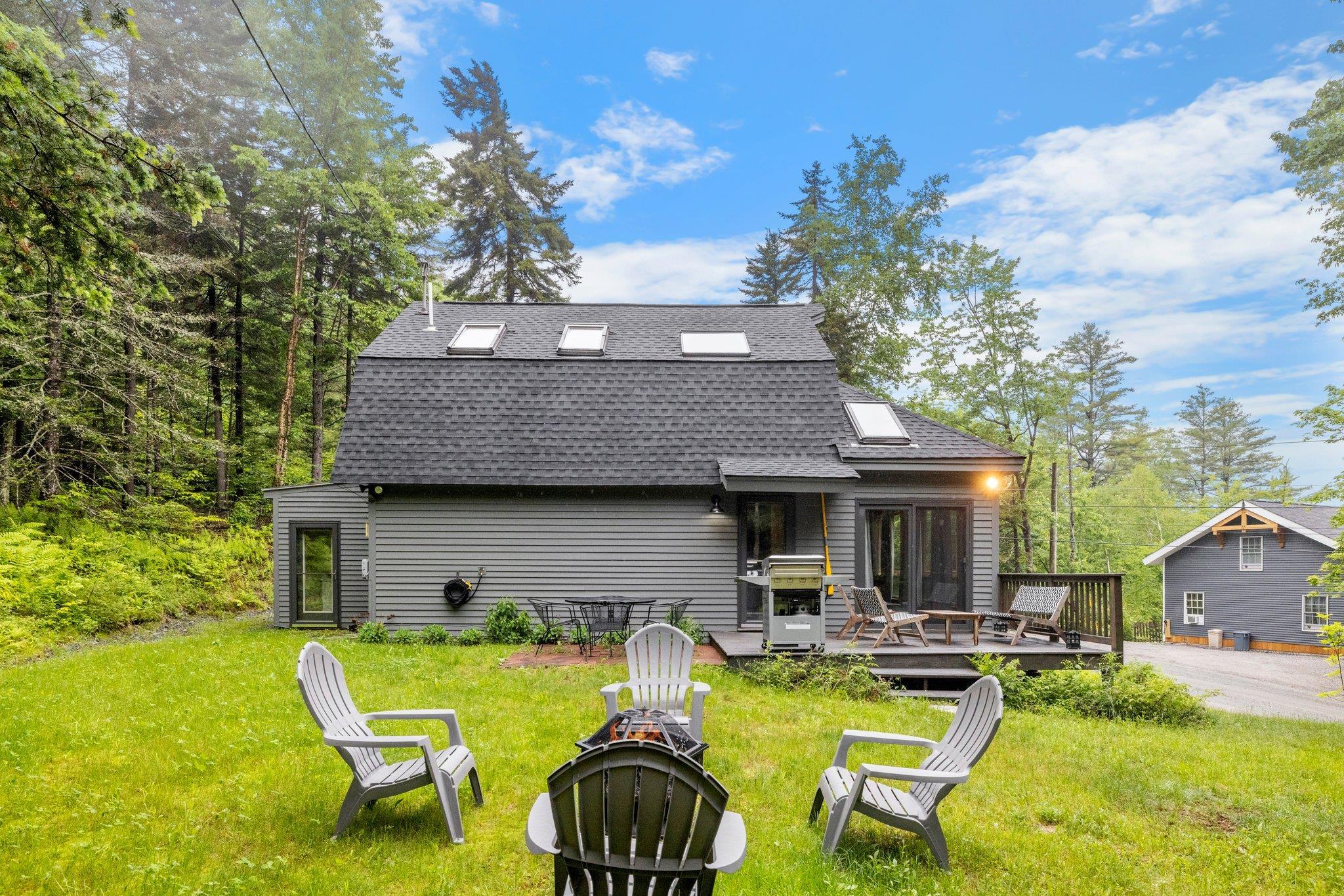 Skytop Dr, Newbury, NH 03255