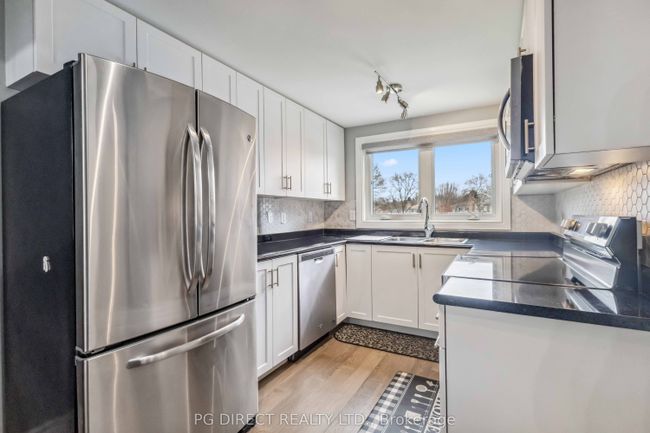 1950 Bowler Dr, House attached with 3 bedrooms, 2 bathrooms and 1 parking in Pickering ON | Image 8