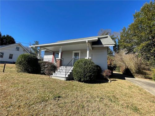 2 Highland St, GAinesville, GA, 30501-2506 | Card Image