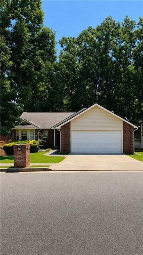 202 Oakwood Cir, Stockbridge, GA, 30281-6356 | Card Image