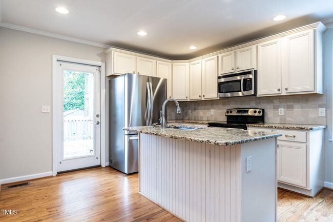 010-1920x1080-kitchen | Image 15