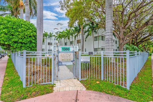 209-1300 Pennsylvania Ave, Miami Beach, FL, 33139-4000 | Card Image