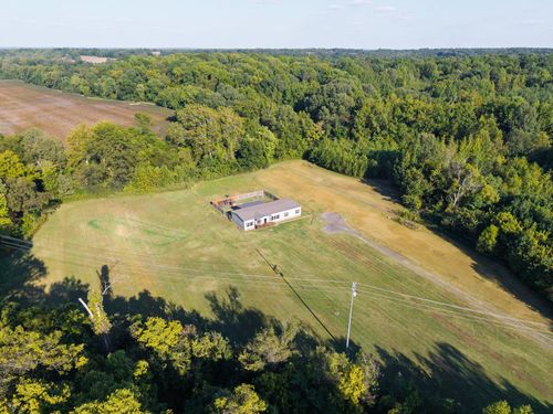 426 Curve Woodville Rd, Gates, TN, 38037-5304 | Card Image