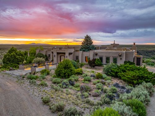 89 Riverbend Rd, Ranchos De Taos, NM, 87557 | Card Image