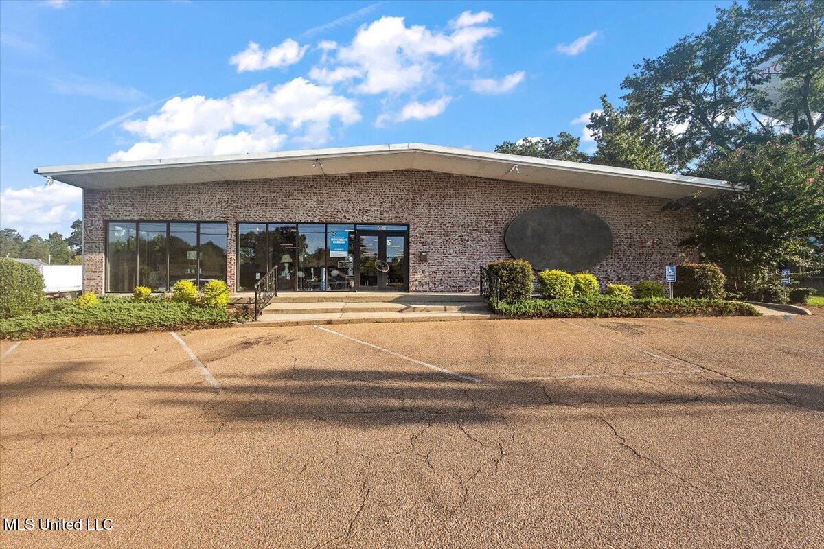 Commercial Sale in Clinton