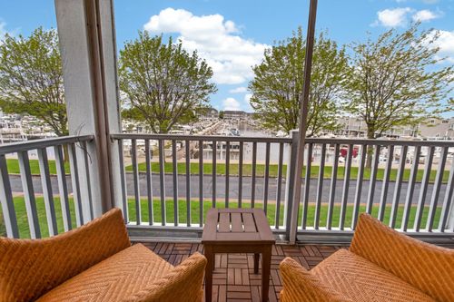 121-410 Oselka Dr, New Buffalo, MI, 49117-1077 | Card Image