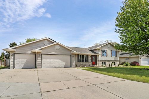 3303 Tennyson Drive, Janesville, WI, 53548 | Card Image
