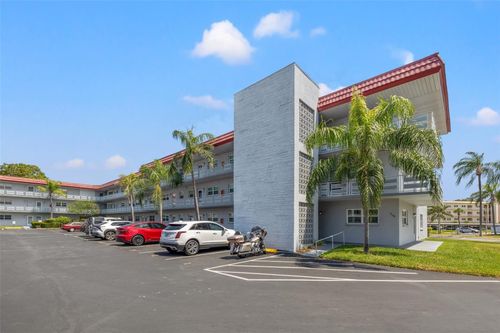 unit-a208-5660 80th St N, Saint Petersburg, FL, 33709-5892 | Card Image