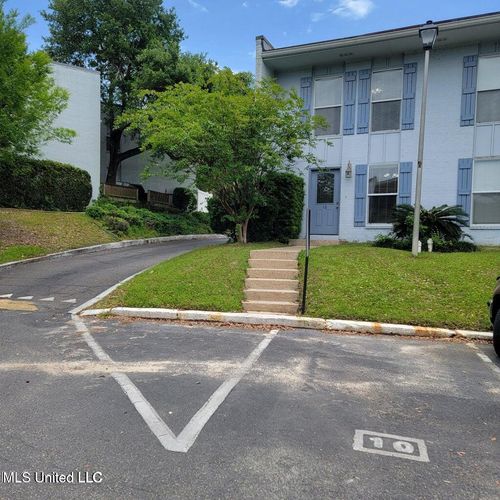 apt-10-3230 Cumberland Rd, Ocean Springs, MS, 39564-3214 | Card Image
