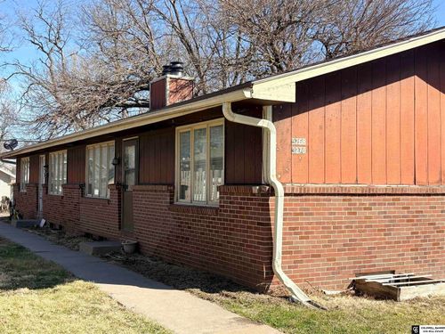 3268 Y St, Lincoln, NE, 68503-1945 | Card Image