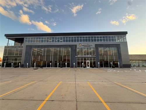 ste-100-4201 42nd St Ne, Cedar Rapids, IA, 52402-7103 | Card Image