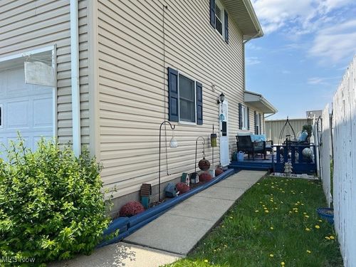 b-1845 Meadow Ln, Salem, OH, 44460-1145 | Card Image