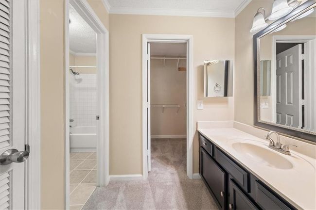 2605 Vineyard Way Se, Condo with 2 bedrooms, 2 bathrooms and 3 parking in Smyrna GA | Image 16