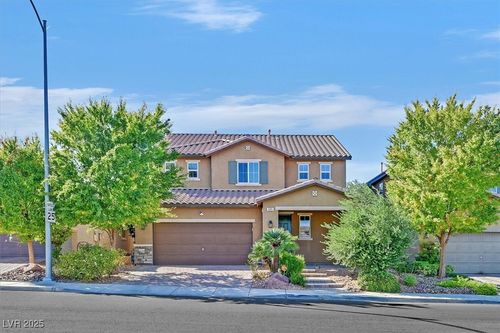 689 Silver Pearl St, Henderson, NV, 89002-0960 | Card Image