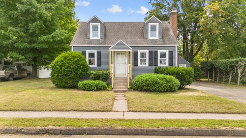 30 Lucian St, Manchester, CT, 06040-4812 | Card Image