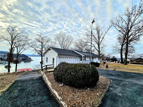 427 Overlook Road, Lake Ozark, MO, 65049 | Card Image