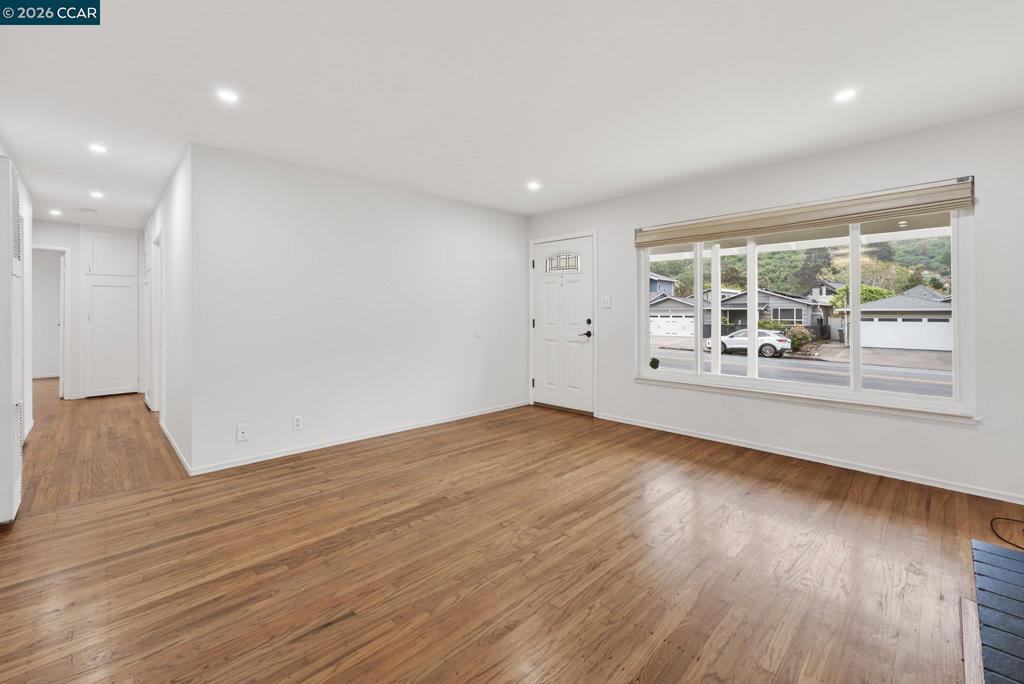 Residential in Pacifica 5