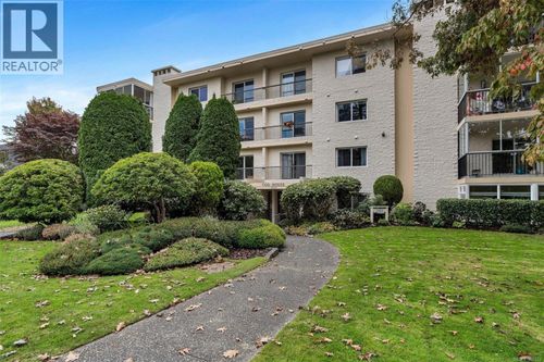 302-2323 Hamiota Street, Oak Bay, BC, V8R2N1 | Card Image