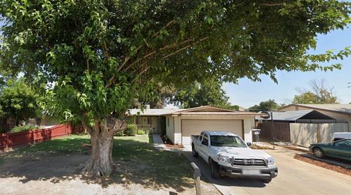 1626 W Sunnyside Avenue, Visalia, CA, 93277 | Card Image