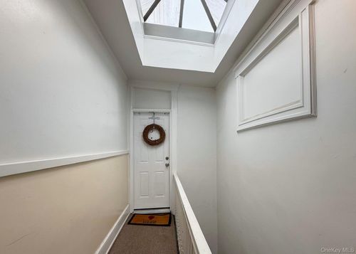 apt-5-132 W Boston Post Rd, Mamaroneck, NY, 10543-3655 | Card Image