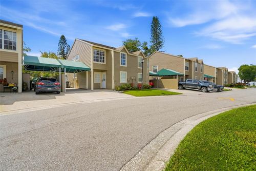 9020-9020 Lake Place Lane, TAMPA, FL, 33634 | Card Image