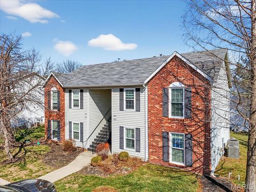 d-1500 Surrey Ln, Saint Peters, MO, 63304-2811 | Card Image