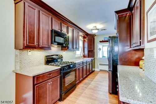 116 Crestwood Ave, Branchburg, NJ, 08876-3931 | Card Image