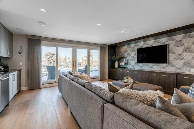 531 47 Avenue Sw, Home with 6 bedrooms, 6 bathrooms and 2 parking in Calgary AB | Image 37