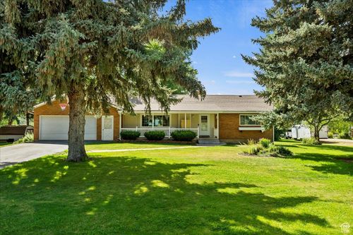 185 N 6800 E, Huntsville, UT, 84317-9785 | Card Image