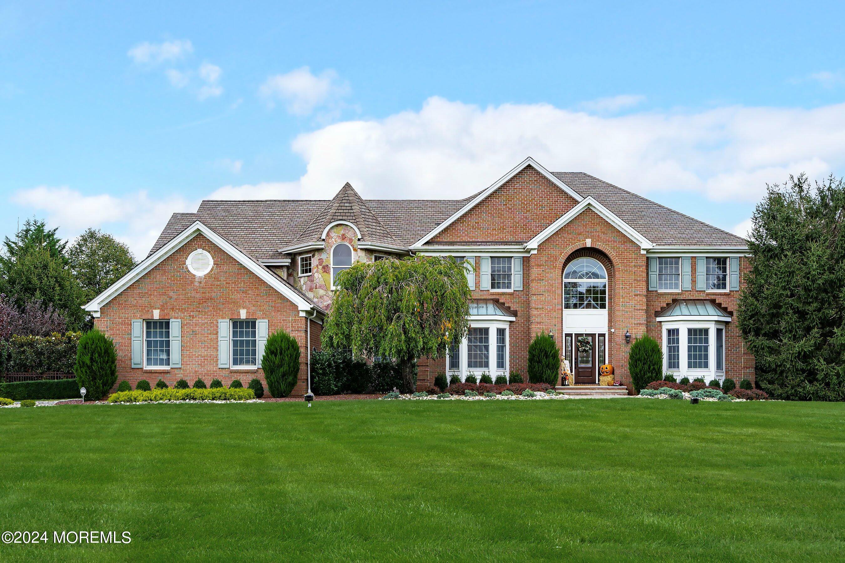 Shady Tree Ln, Colts Neck, NJ 07722