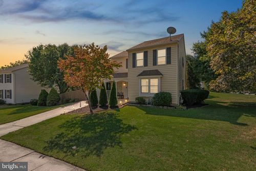 1051 Berkley Dr, Sykesville, MD, 21784-7974 | Card Image