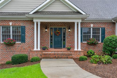 129 E Waterford Dr, Seneca, SC, 29672-0757 | Card Image