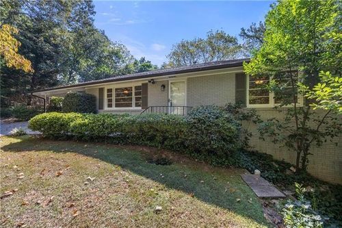 535 Valley Ln, Atlanta, GA, 30328-5142 | Card Image
