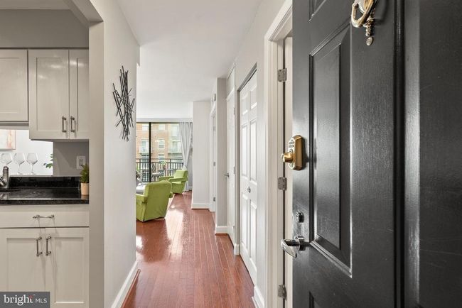 APT-411 - 3401 38 Th St Nw, Condo with 1 bedrooms, 1 bathrooms and null parking in WASHINGTON DC | Image 4