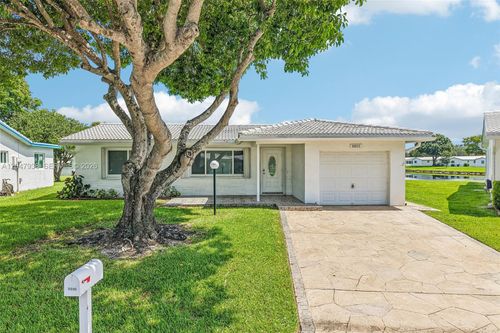 8855 Nw 10th Pl, Plantation, FL, 33322-5007 | Card Image