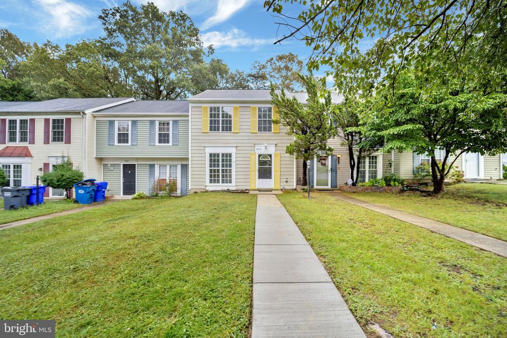 Light Arms Pl, Waldorf, MD 20602