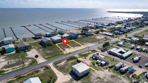 512 N Bayshore Dr, Port Mansfield, TX, 78598 | Card Image