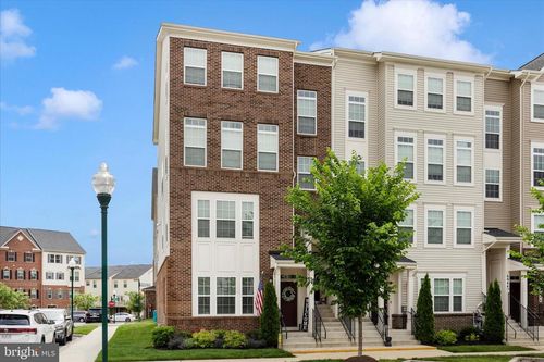 6036 Forum Sq, FREDERICK, MD, 21703-2889 | Card Image