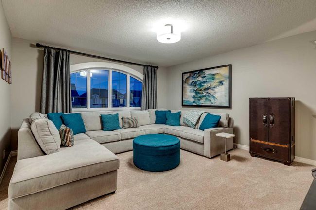 123 Mahogany Bay Se, Home with 4 bedrooms, 3 bathrooms and 7 parking in Calgary AB | Image 19