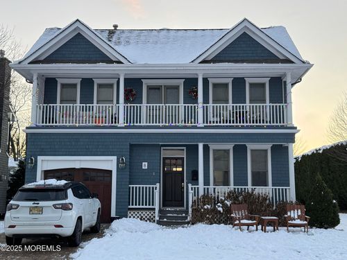 8 Avenue Of Two Rivers, Rumson, NJ, 07760-1702 | Card Image