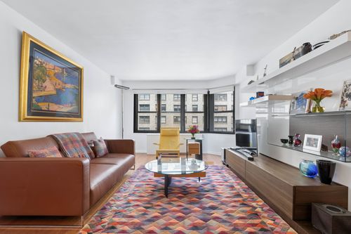 14h-220 E 57th St, New York, NY, 10022-2807 | Card Image