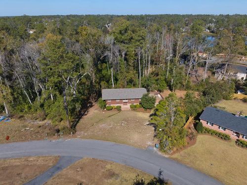 2446 Meadowbrook Dr, Valdosta, GA, 31602-1207 | Card Image