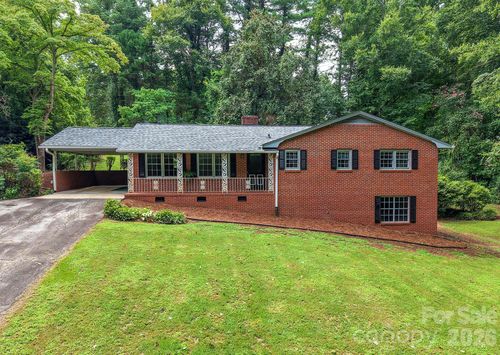 141 Elm St, Mocksville, NC, 27028-2740 | Card Image