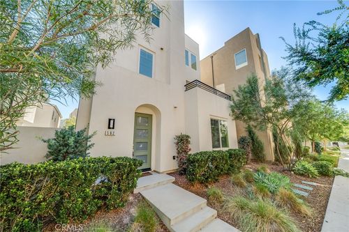 582 Cultivate, Irvine, CA, 92618-1057 | Card Image