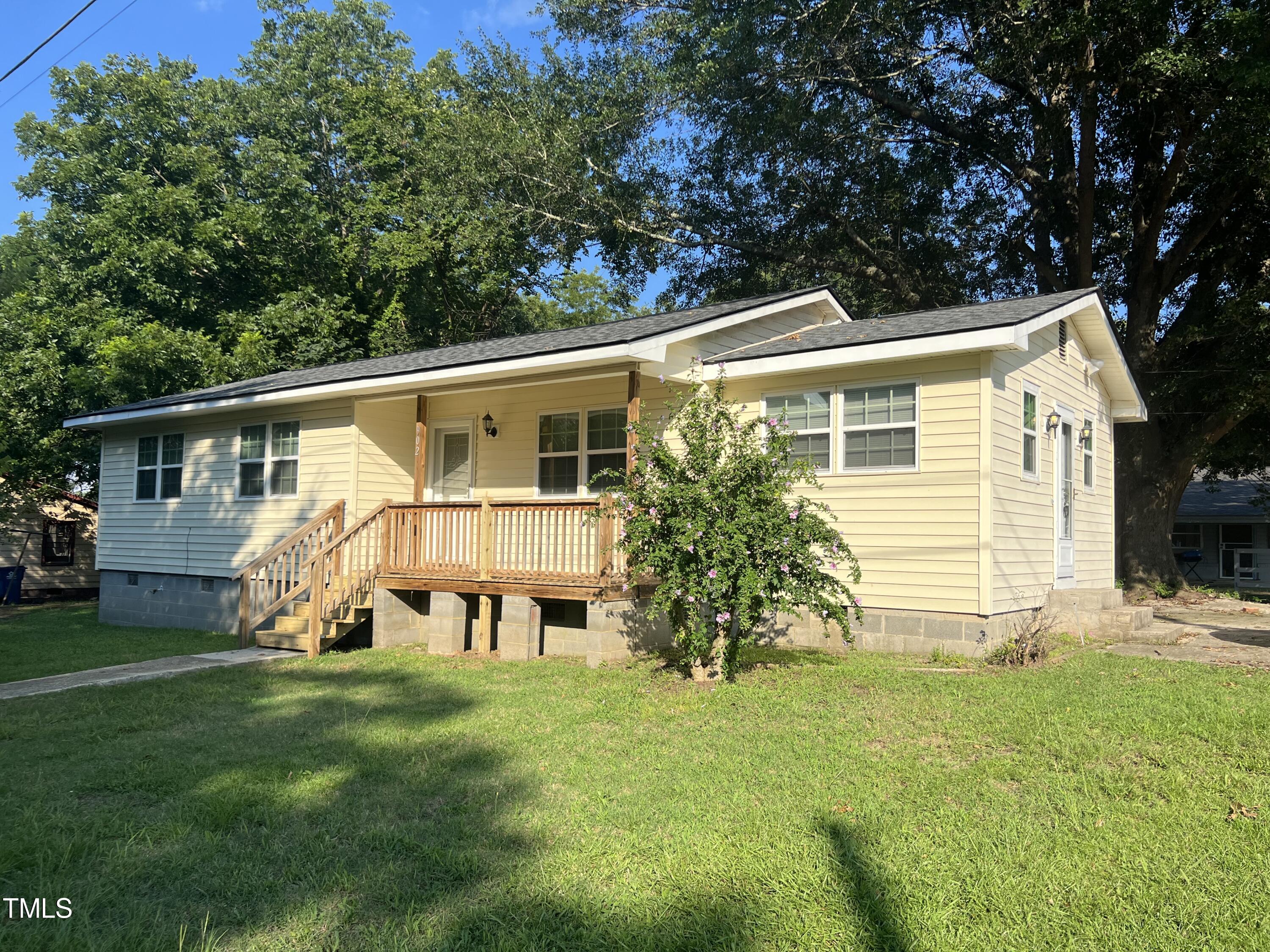 Magnolia Ave, Dunn, NC 28334