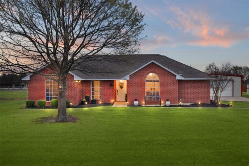 1121 Pierce Rd, Red Oak, TX, 75154-5117 | Card Image