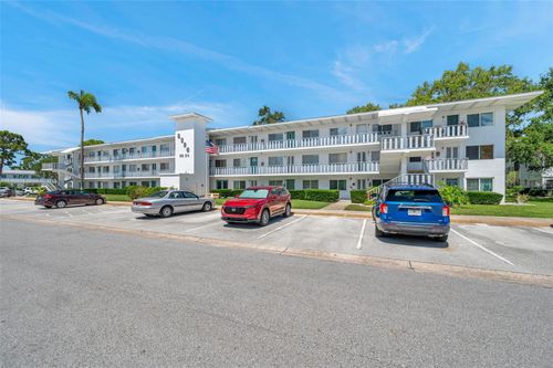 apt-301-8396 111th St, SEMINOLE, FL, 33772-4235 | Card Image