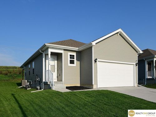 9512 Reynolds St, Omaha, NE, 68122-1339 | Card Image