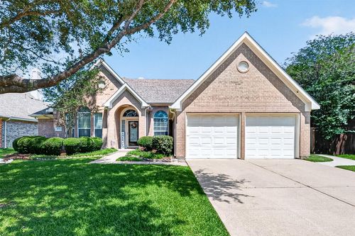3115 Millbrook Dr, Pearland, TX, 77584-3119 | Card Image